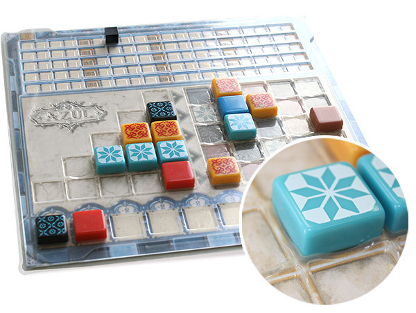 Azul : Crystal Mosaic